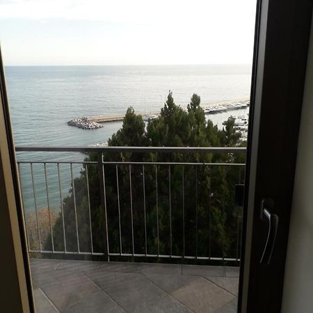 B&B Nido Sul Mare Αλάσιο Εξωτερικό φωτογραφία